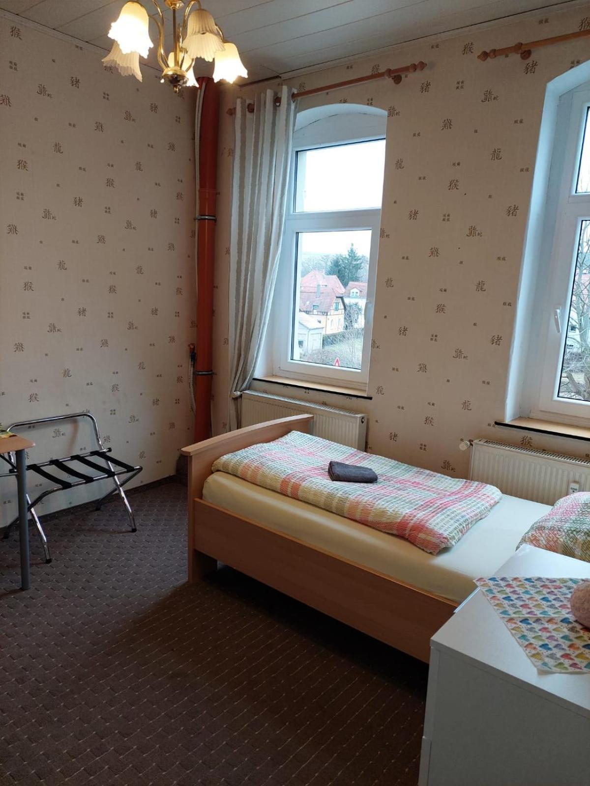 Monteurzimmer Talstrasse 2 Nossen エクステリア 写真
