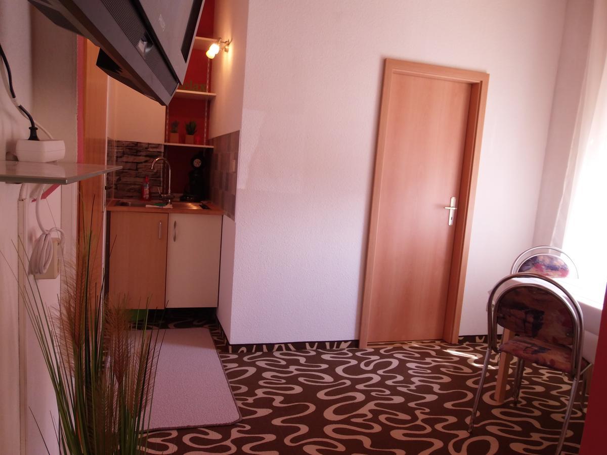 Monteurzimmer Talstrasse 2 Nossen エクステリア 写真