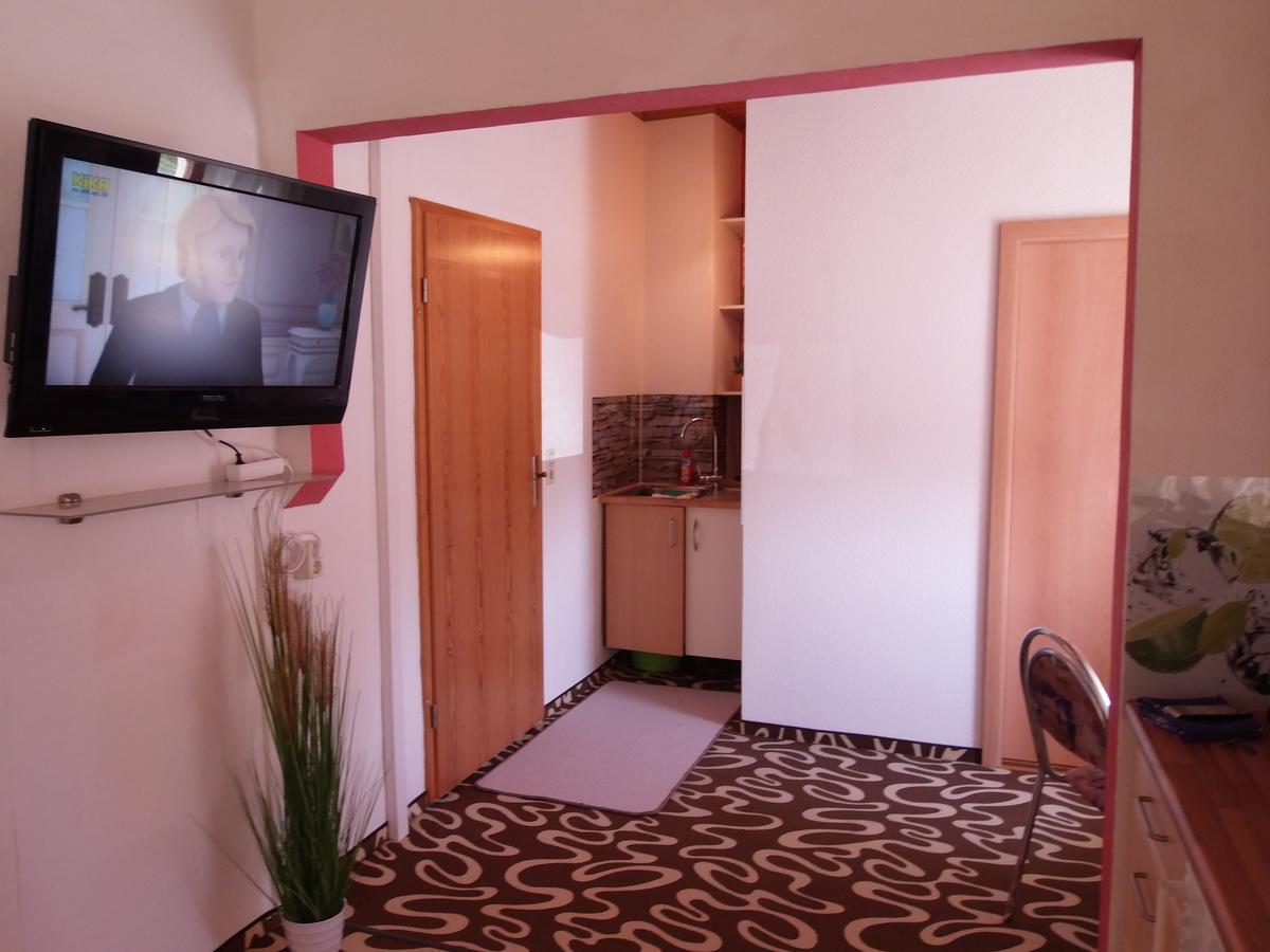 Monteurzimmer Talstrasse 2 Nossen エクステリア 写真